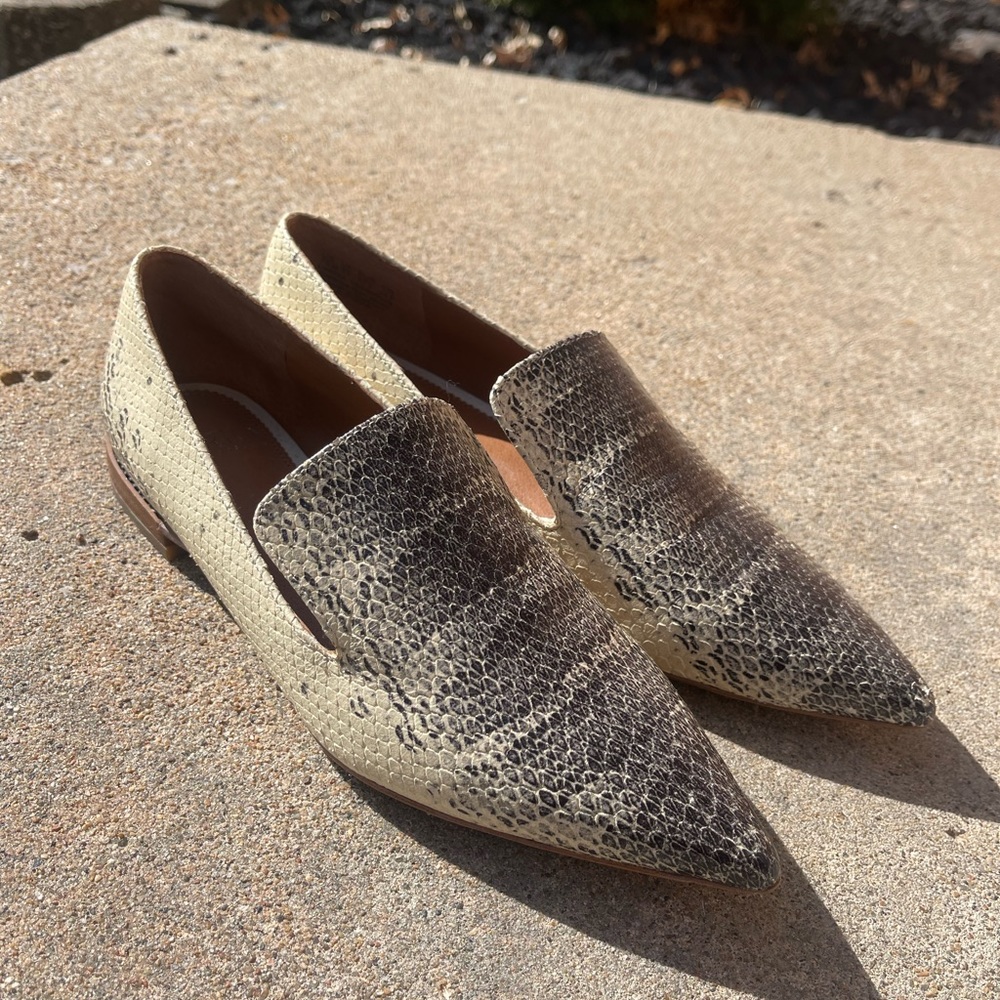 Franco Sarto 7.5 snakeskin flats